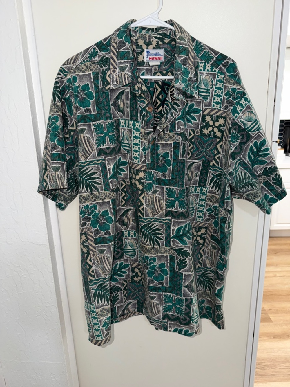 Hawaii Brand Green, Gray, and Tan Hawaiian Shirt | XL